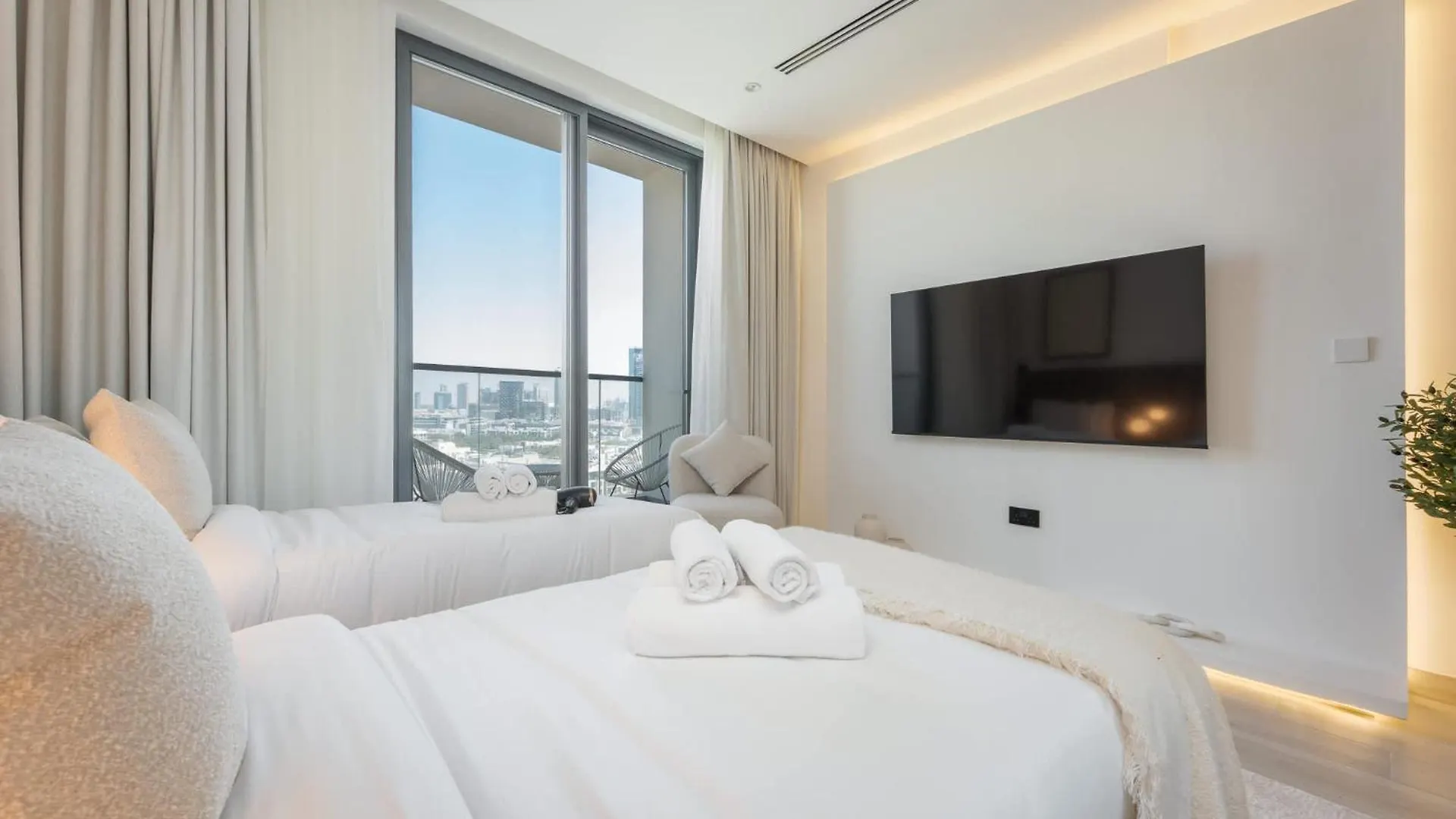 Sleek Studio In The Ivy Tower, Jvt Dubai 0*,